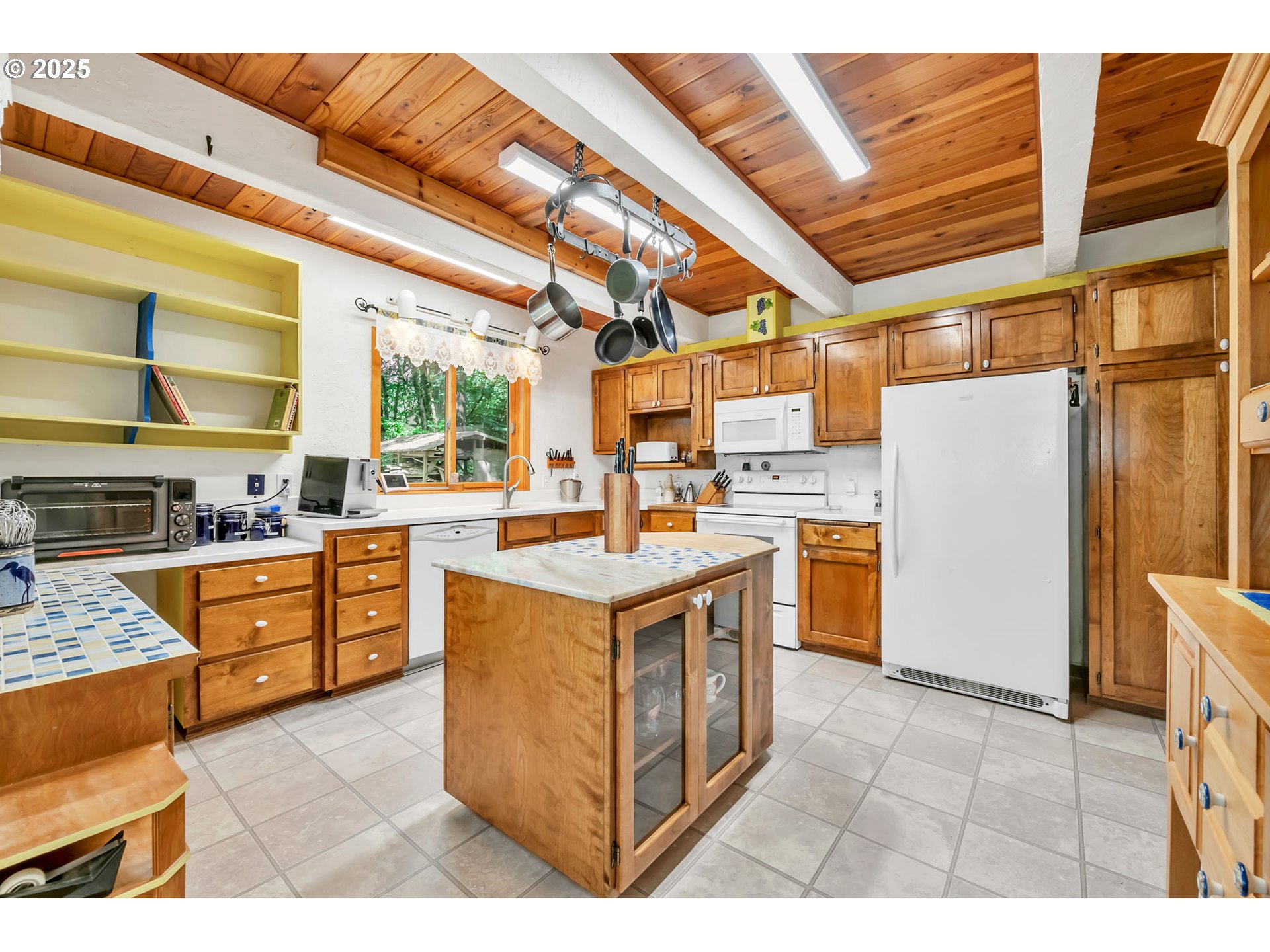 25498 Butler Road Junction City, OR 97448 - Photo 14 of 48 Gallery Image 14