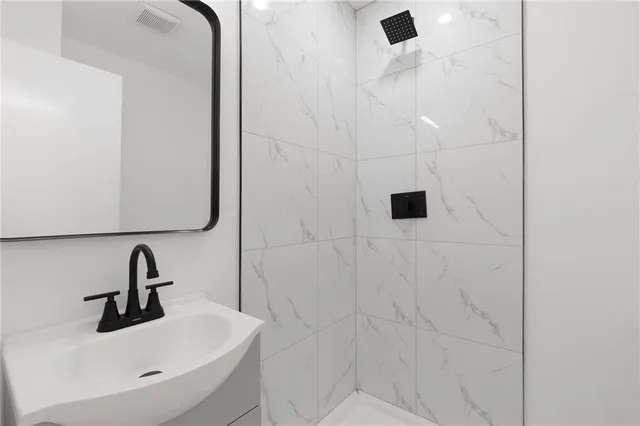 $252,900 | 8706 Kentucky Avenue, Kansas City, MO 64138