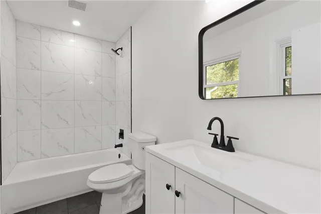 $252,900 | 8706 Kentucky Avenue, Kansas City, MO 64138