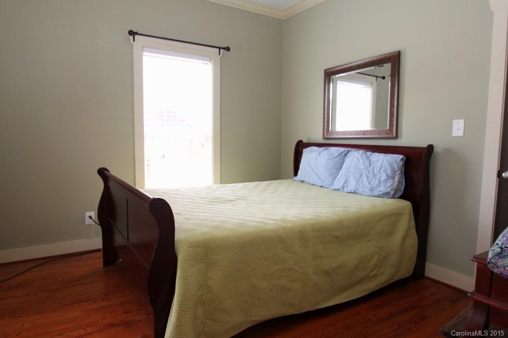 327 Mill Road Charlotte, NC 28216 - Photo 12 of 19