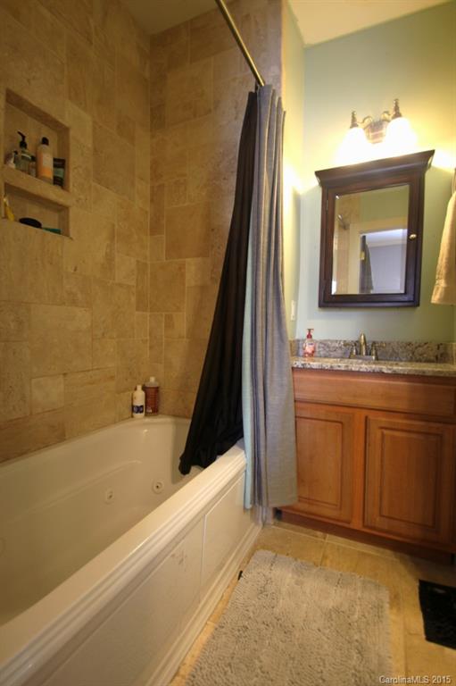 327 Mill Road Charlotte, NC 28216 - Photo 14 of 19