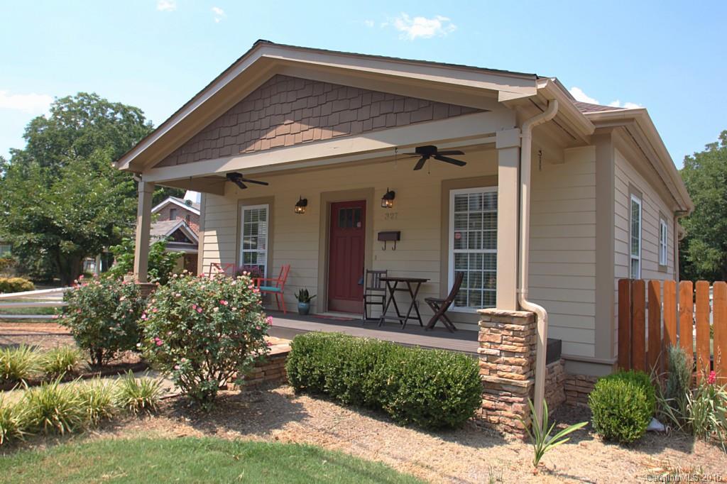 327 Mill Road Charlotte, NC 28216 - Photo 3 of 19