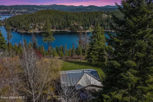 $674,900 | 6002 South Arrow Road, Harrison, ID 83833