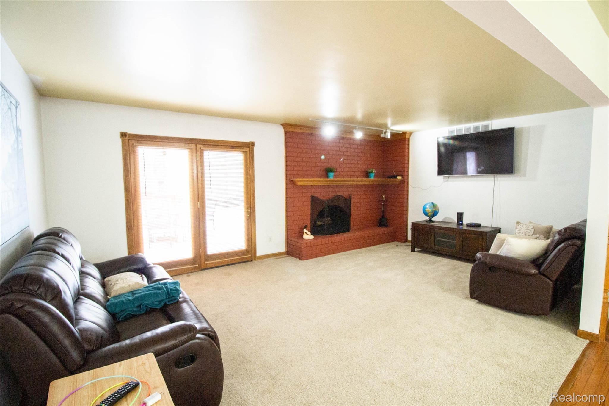 4170 North Gale Road Davison, MI 48423 - Photo 8 of 41 08.jpg
