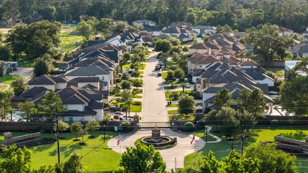 $949,900 | 5815 Stratton Woods Drive, Spring, TX 77389