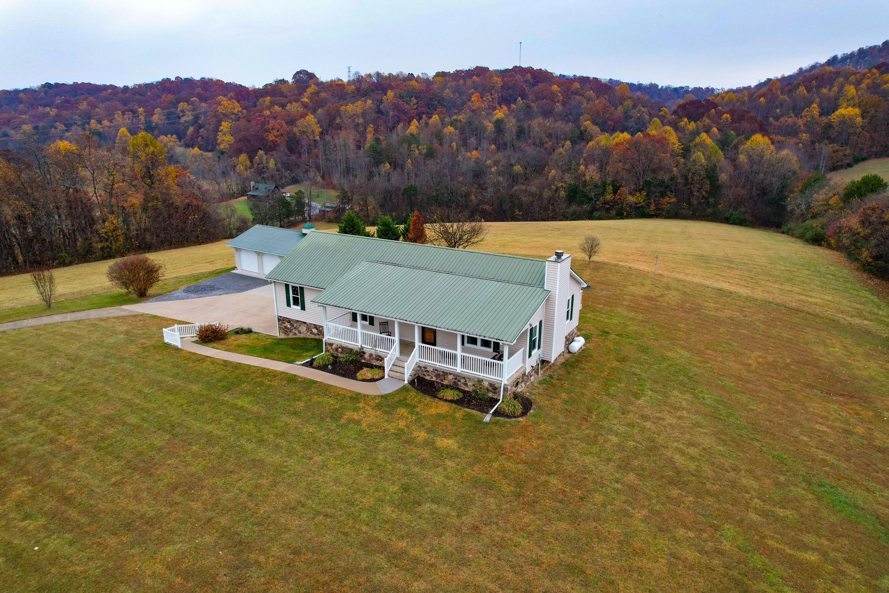 1746 Old Baileyton Road Afton, TN 37616 - Photo 4 of 80 Old Bailyton Drone-10