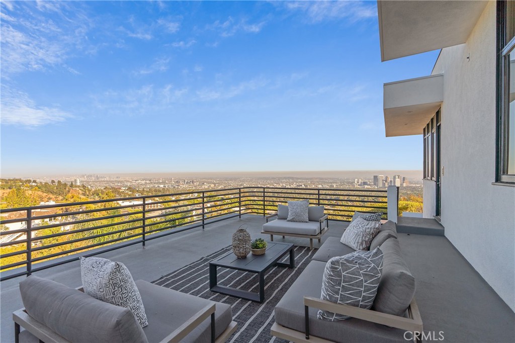 1436 Summitridge Drive Beverly Hills, CA 90210 - Photo 23 of 28