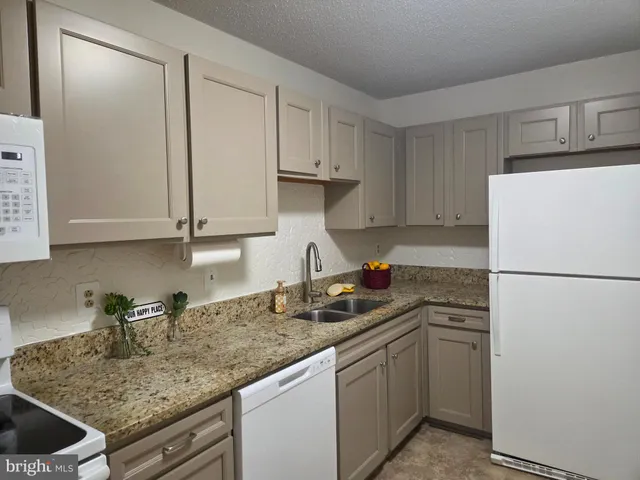 $240,000 | 15107 Interlachen Drive, Unit 2215, Silver Spring, MD 20906