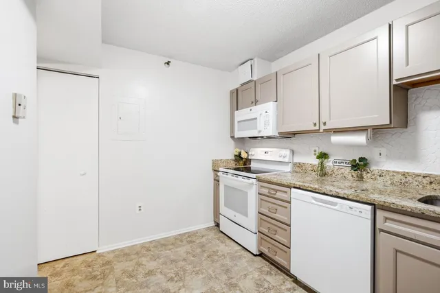 a large room with lots of counter space