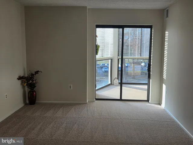 $240,000 | 15107 Interlachen Drive, Unit 2215, Silver Spring, MD 20906