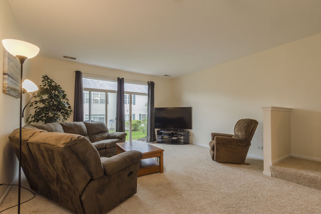 2441 Oneida Lane, Unit 2441 Naperville, IL 60563 - Photo 5 of 14