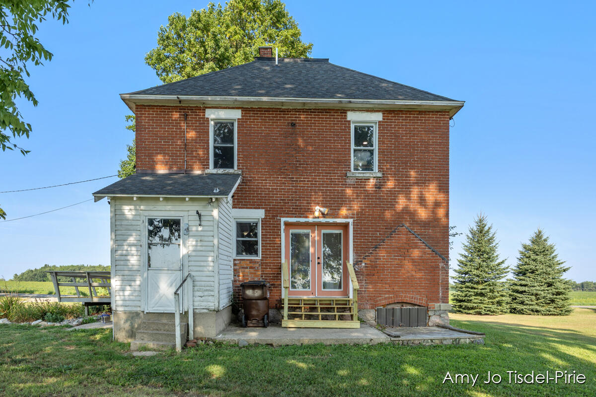 5060 North Neff Road Edmore, MI 48829 - Photo 18 of 25 IMG_1017