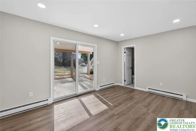 $425,000 | 386 Johnston Drive, Bethlehem, PA 18017