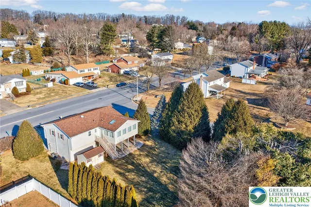 $425,000 | 386 Johnston Drive, Bethlehem, PA 18017