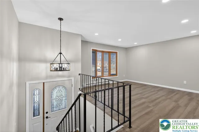 $425,000 | 386 Johnston Drive, Bethlehem, PA 18017