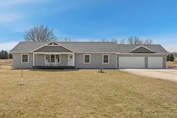 $479,900 | 1555 127th Street, New Richmond, WI 54017