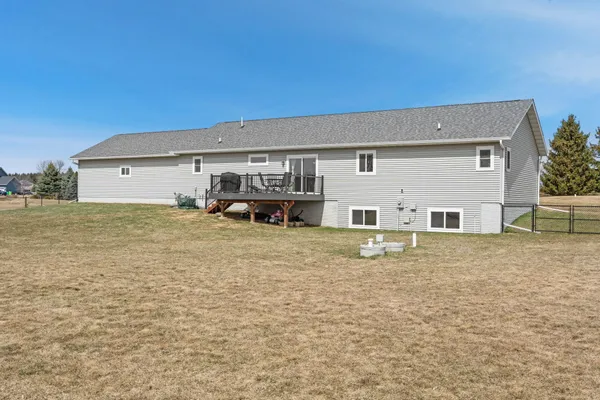 $479,900 | 1555 127th Street, New Richmond, WI 54017