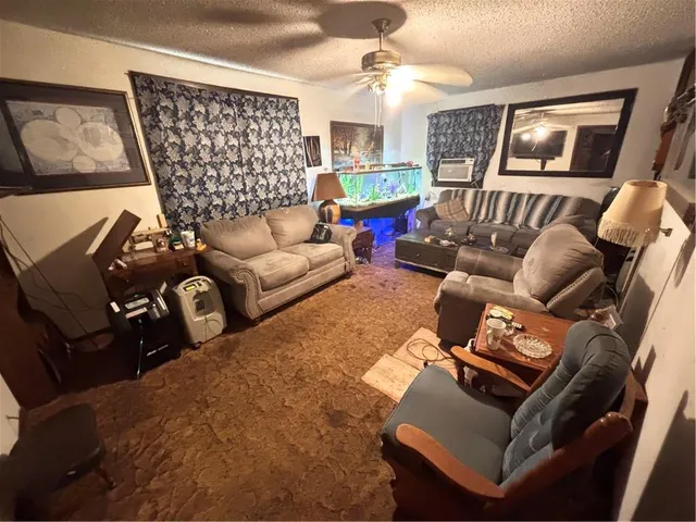 $62,500 | 200 South 3rd Street, Arma, KS 66712