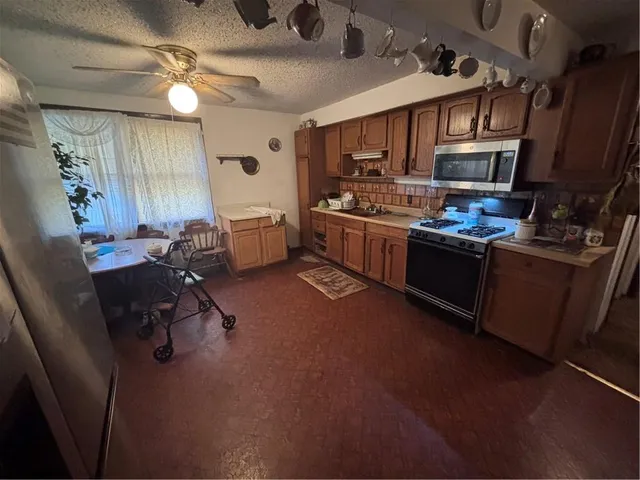 $62,500 | 200 South 3rd Street, Arma, KS 66712