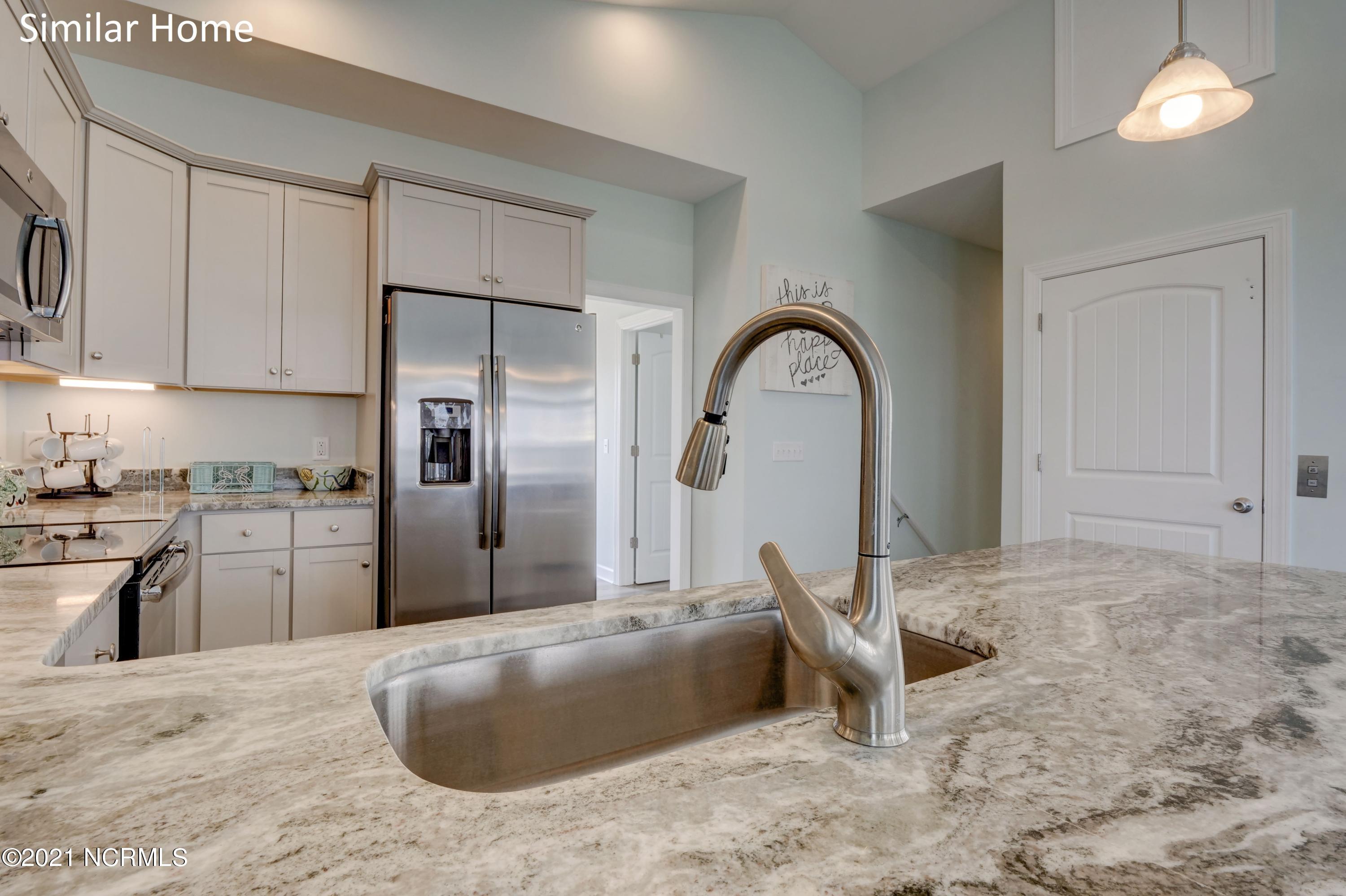 423 Little Kinston Road Surf City, NC 28445 - Photo 9 of 28 Peyton