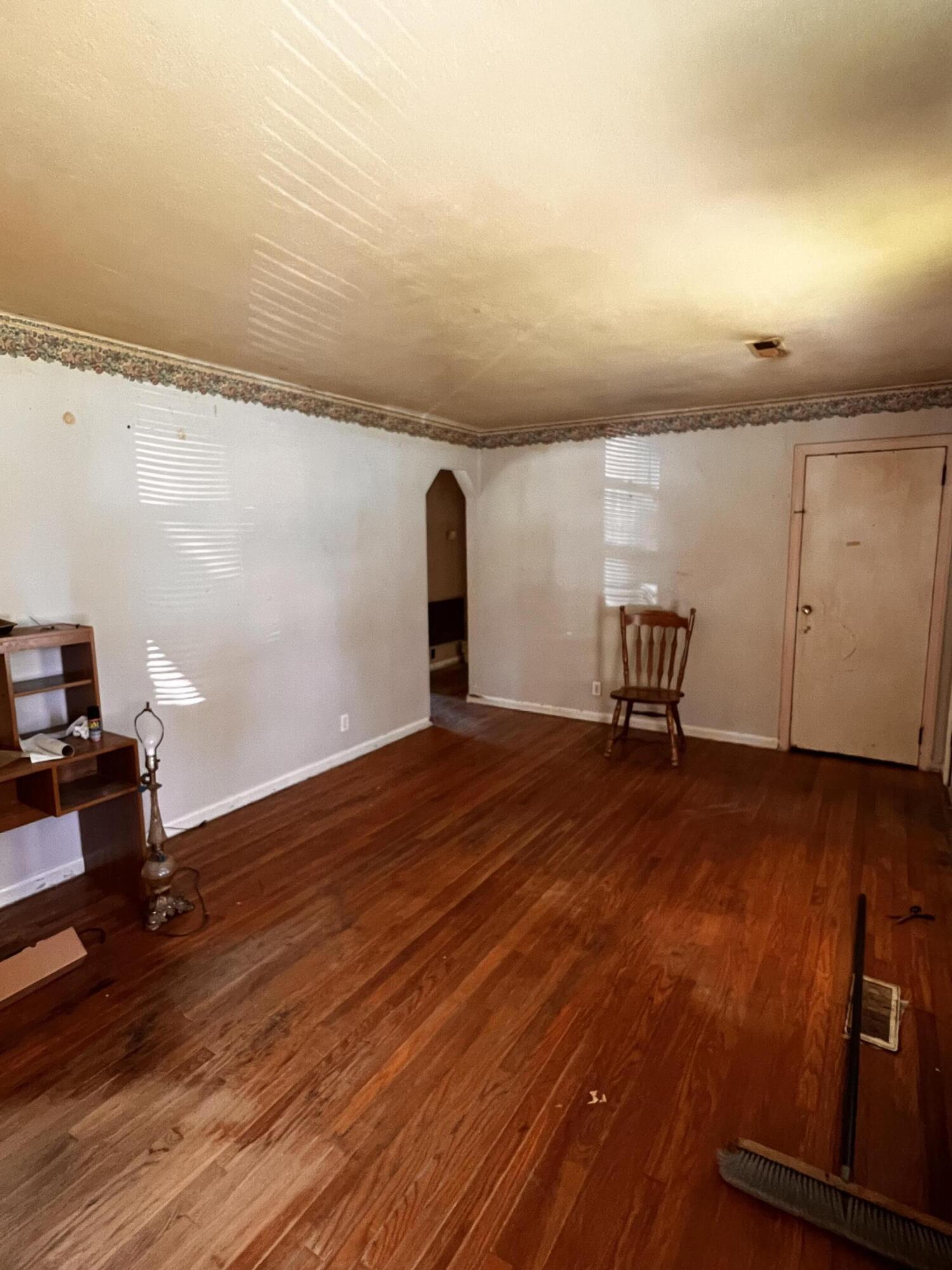 530 Jackson Road Hixson, TN 37343 - Photo 3 of 8 IMG-2593