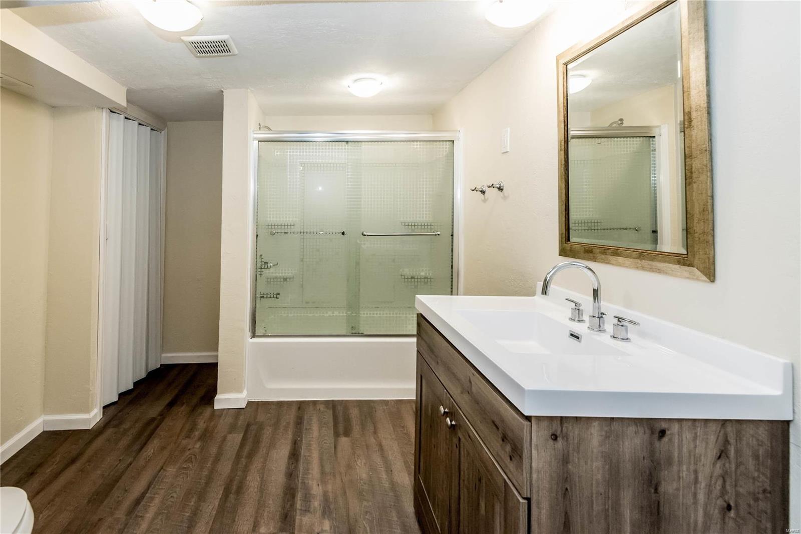 2339 Keebler Road Collinsville, IL 62234 - Photo 13 of 16 Gallery Image 13