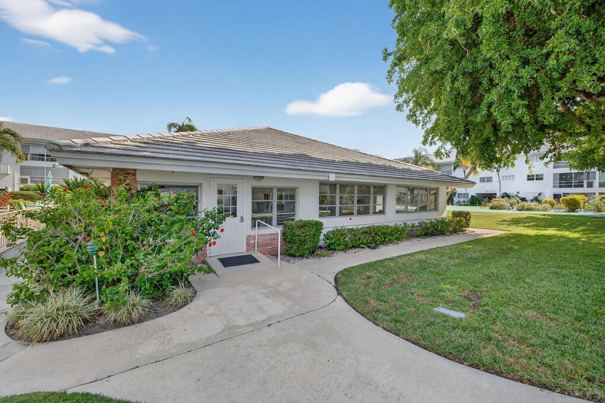 2050 Northeast 39th Street, Unit S210 Lighthouse Point, FL 33064 - Photo 32 of 45 58-web-or-mls-699A2358