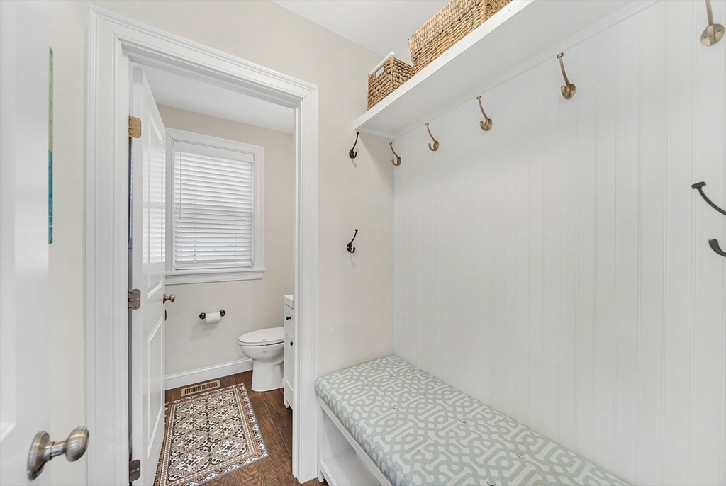27 Beryl Street Boston, MA 02131 - Photo 16 of 39