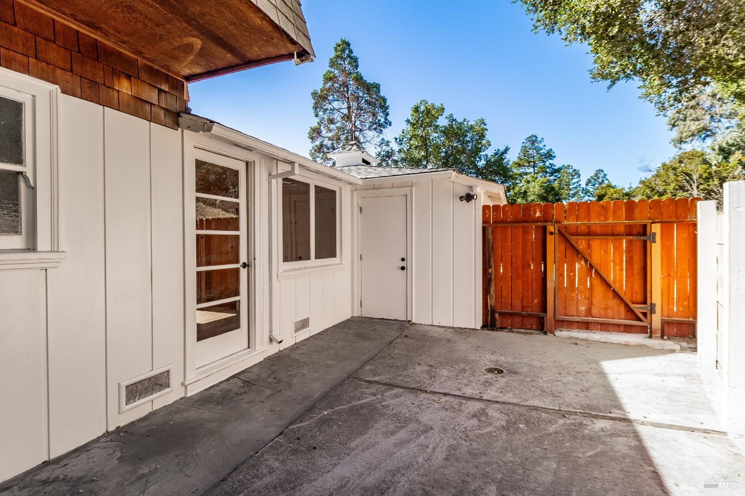 3384 Deer Hill Road Lafayette, CA 94549 - Photo 49 of 79 Gallery Image 49