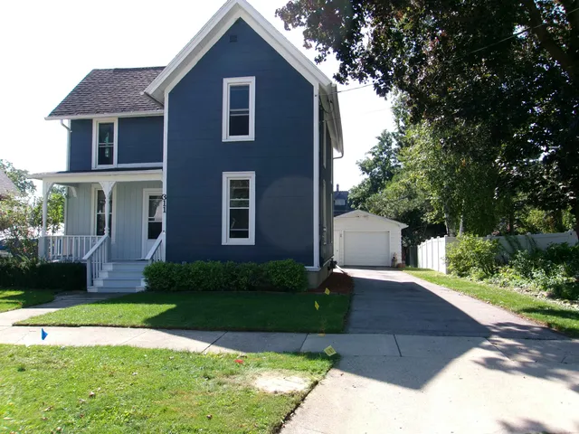 311 East Maple Avenue, Beaver Dam, WI 53916