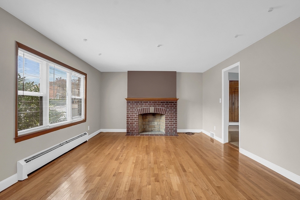 5 Stanley Road Shrewsbury, MA 01545 - Photo 12 of 29 Gallery Image 12