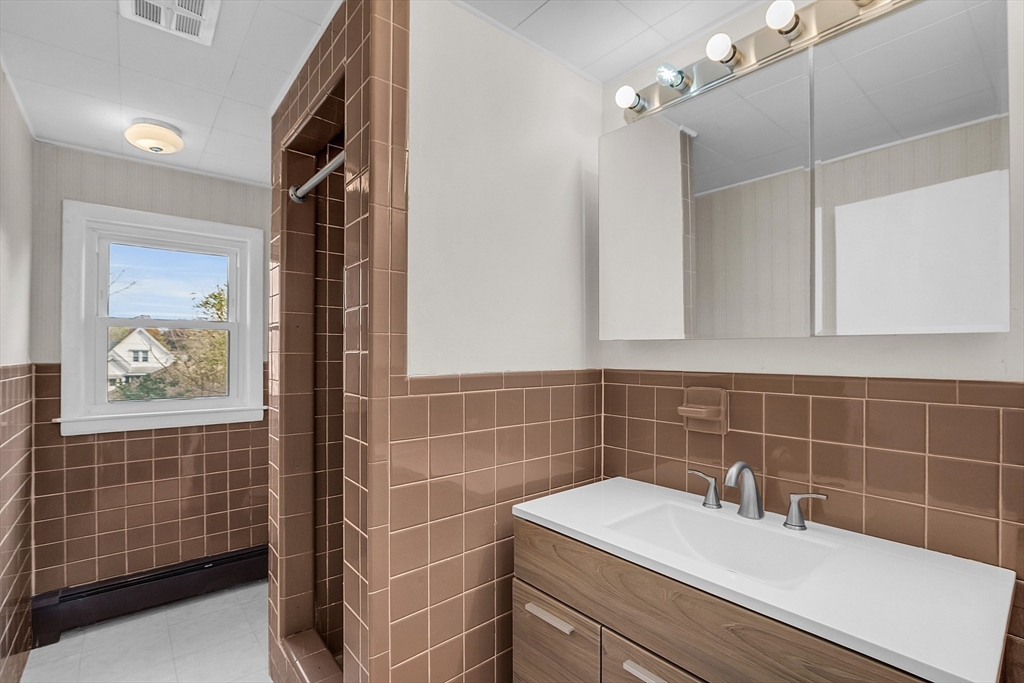 5 Stanley Road Shrewsbury, MA 01545 - Photo 23 of 29 Gallery Image 23