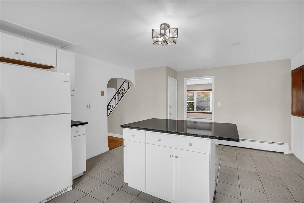 5 Stanley Road Shrewsbury, MA 01545 - Photo 9 of 29 Gallery Image 9