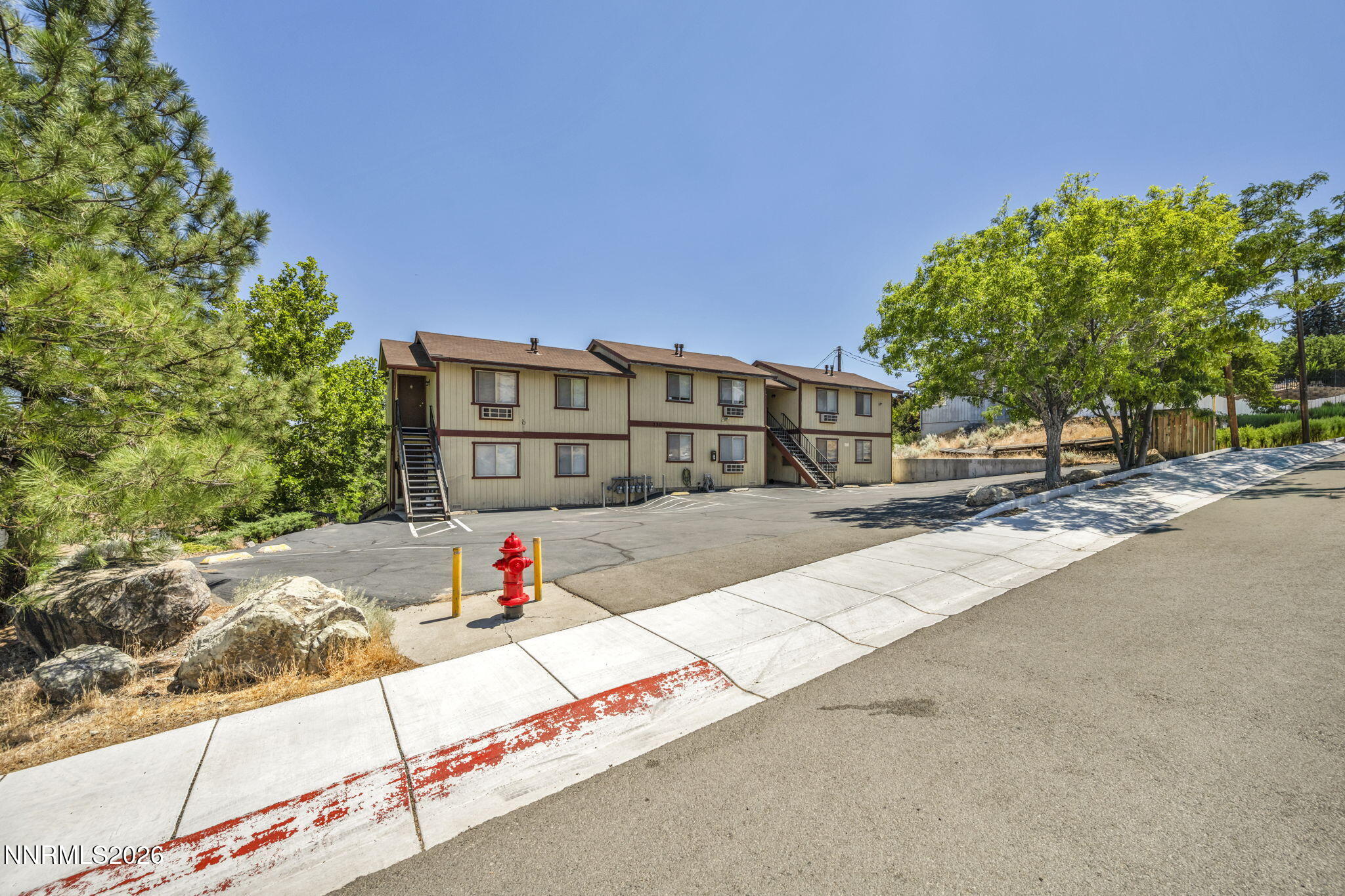 330 Talus Way Reno, NV 89503 - Photo 4 of 29 9-web-or-mls-330-talus-way