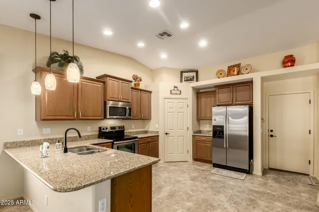 $370,000 | 2101 South Meridian Road, Unit 189, Apache Junction, AZ 85120