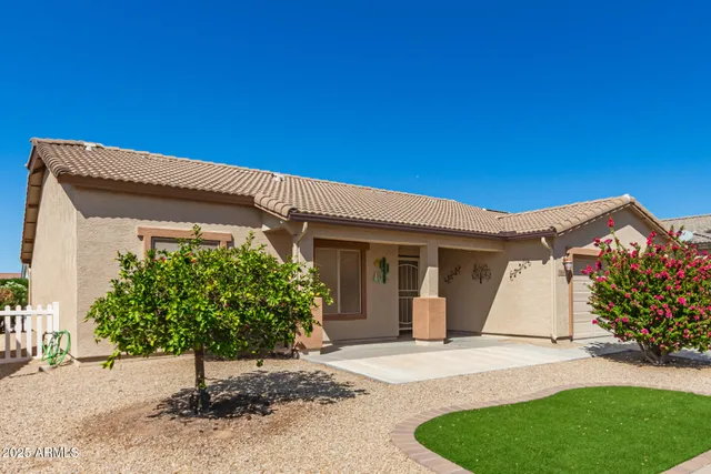 $370,000 | 2101 South Meridian Road, Unit 189, Apache Junction, AZ 85120