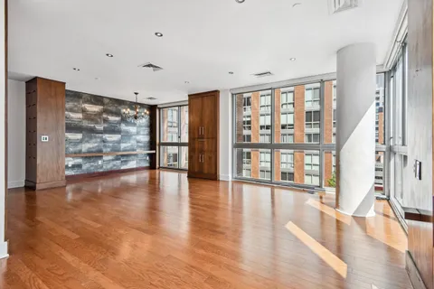 $1,350,000 | 201 Marin Boulevard, Unit 720, Jersey City, NJ 07302