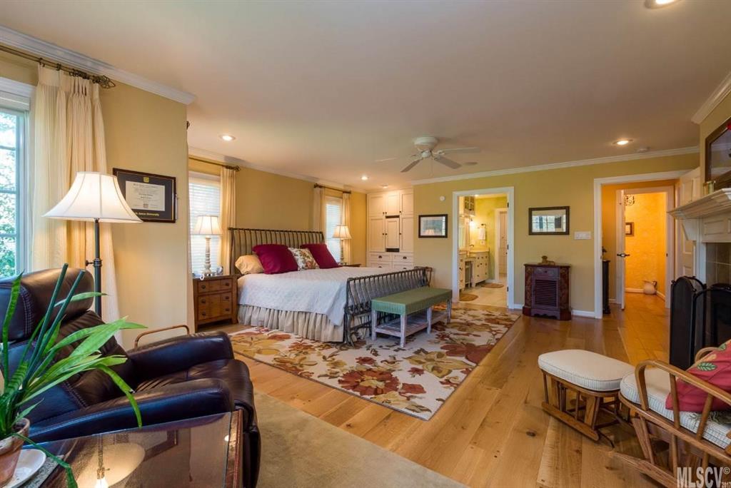 6051 Powder Point Drive Hickory, NC 28601 - Photo 6 of 25 Gallery Image 6