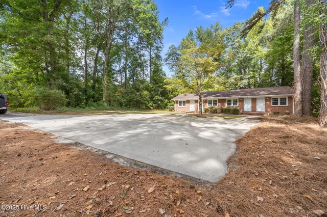 $875 | 1190 Gould Road, Unit 2, Jacksonville, NC 28540