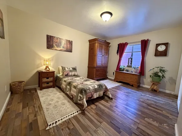 $695,000 | 191 Alpine Drive, Bishop, CA 93514
