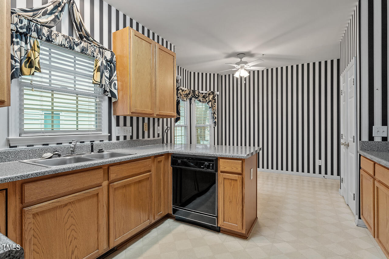 7401 Peddler Place Raleigh, NC 27615 - Photo 16 of 29 7401 Peddler Place_19