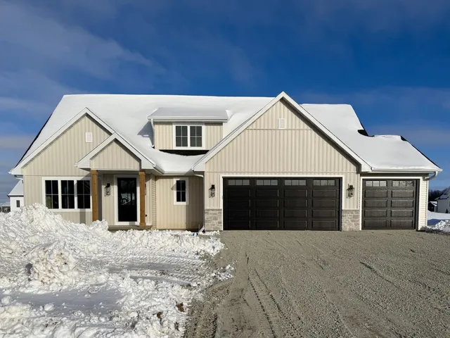 $689,900 | W5846 Delta Drive, Menasha, WI 54952