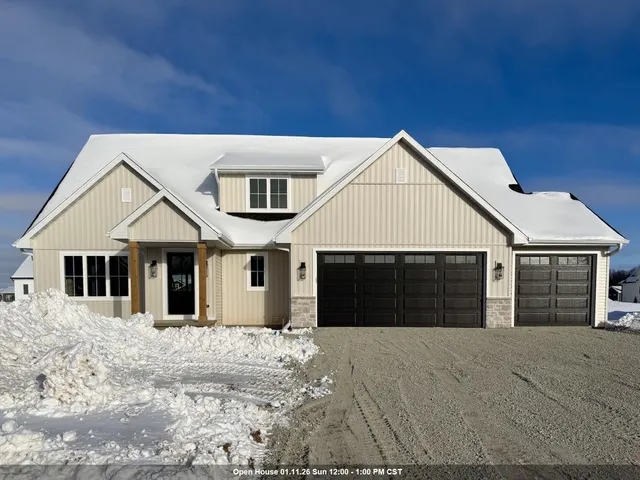 $689,900 | W5846 Delta Drive, Menasha, WI 54952