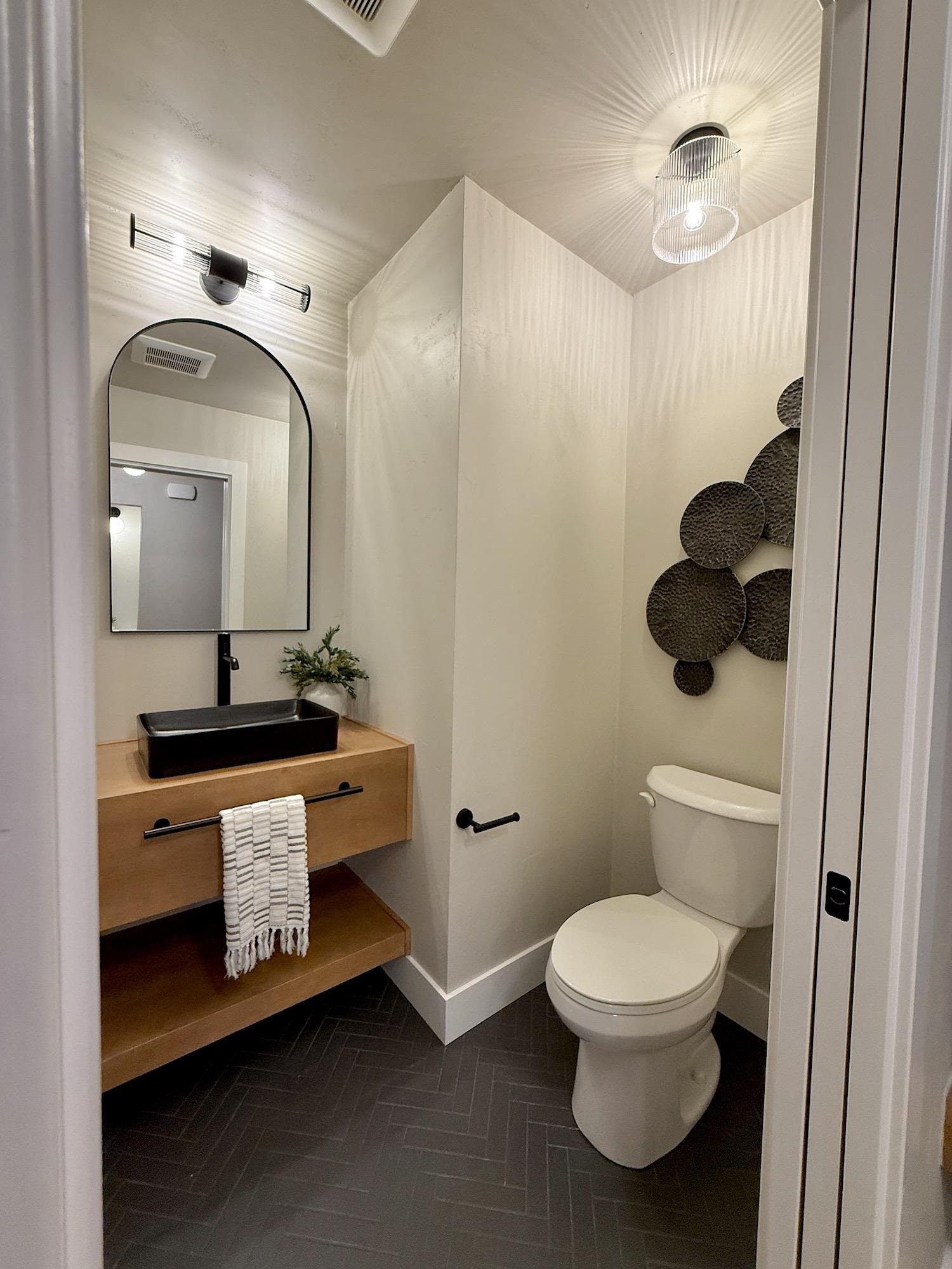 W5846 Delta Drive Menasha, WI 54952 - Photo 15 of 24