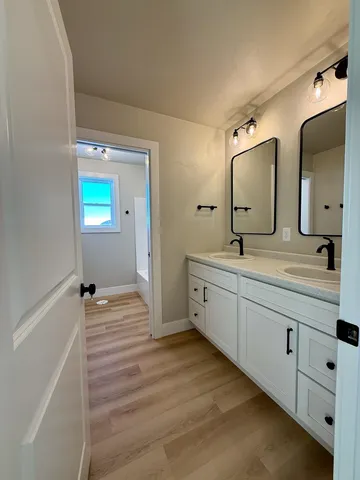 $689,900 | W5846 Delta Drive, Menasha, WI 54952