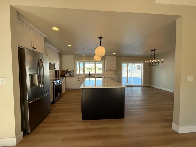 $689,900 | W5846 Delta Drive, Menasha, WI 54952