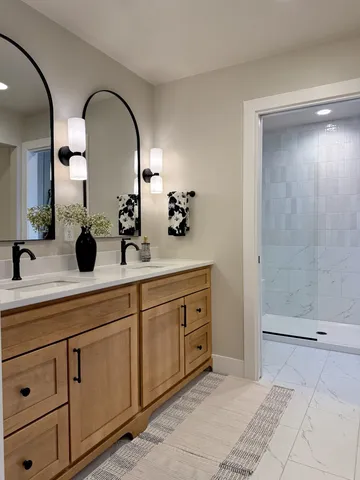 $689,900 | W5846 Delta Drive, Menasha, WI 54952