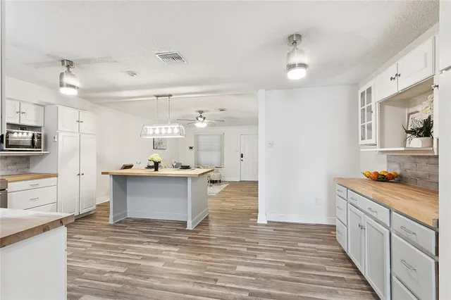 $220,000 | 131 Ann Lane, St. Rose, LA 70087