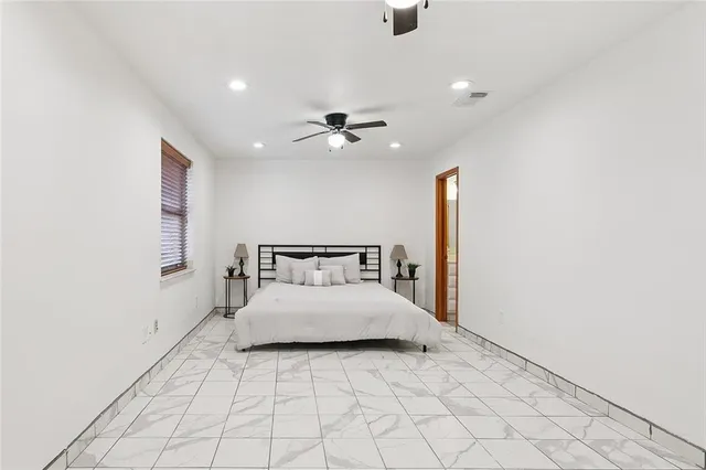 $220,000 | 131 Ann Lane, St. Rose, LA 70087