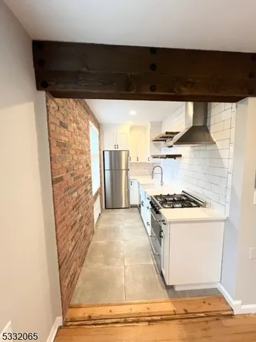 $2,235 | 376 Claremont Avenue, Unit 6, Montclair, NJ 07042